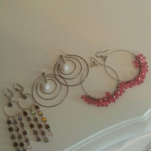 Sold❎Three earrings