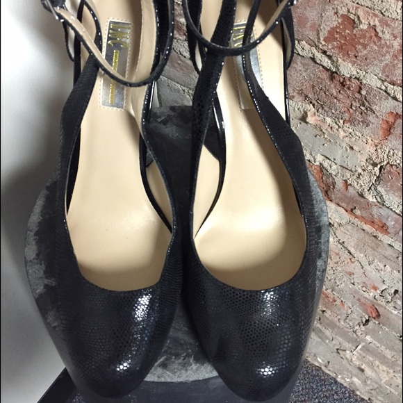 INC Lucy Pumps - Picture 3 of 4