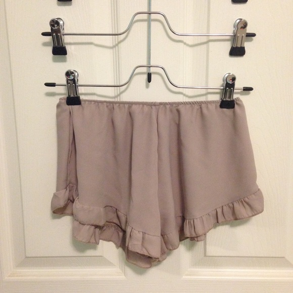 brandy melville blush vodi shorts