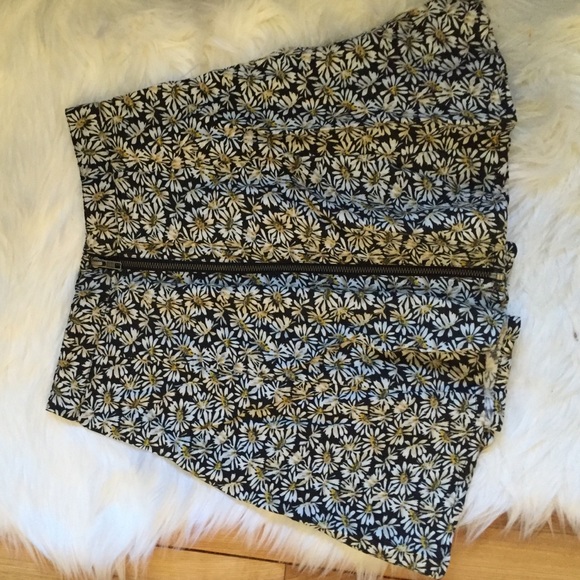 Daisy skirt