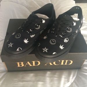 ✨SOLD✨BAD ACID Icon sneakers size 7.5 brand new