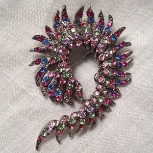 ❤ Vintage Rhinestone Swirl Brooch/Pendant