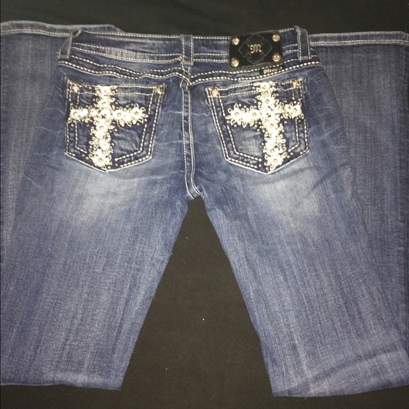 Super cute boot cut Miss Me's!