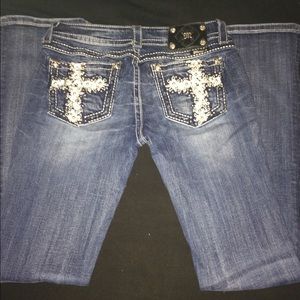 Super cute boot cut Miss Me's!