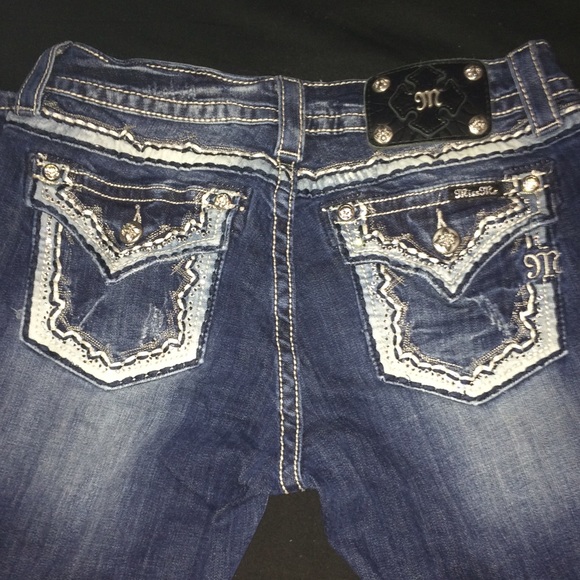 Super cute boot cut Miss Me's!