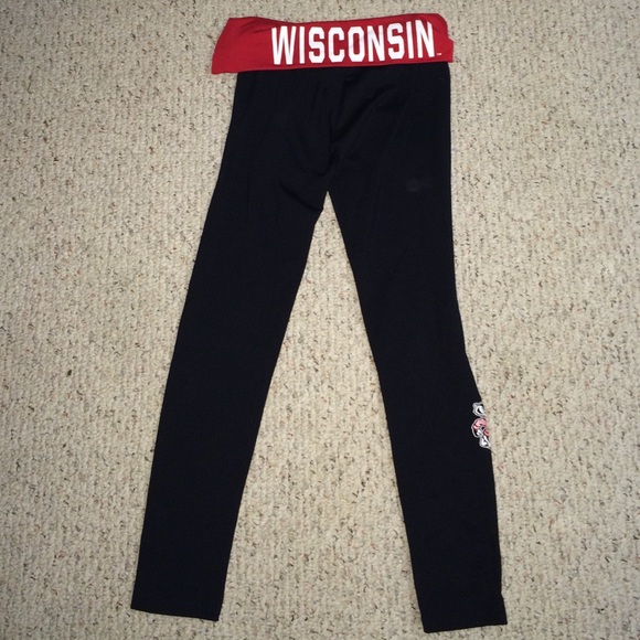 Wisconsin Badger yoga leggings