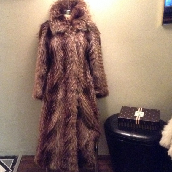Brown & black fur