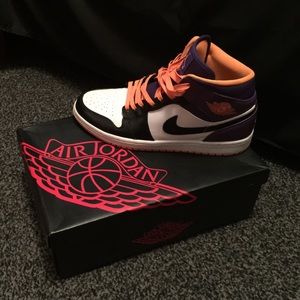 Air Jordan 1 -mid.