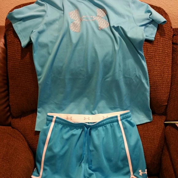 Under armor shirts & shorts