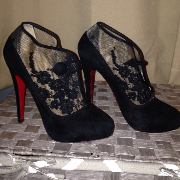 Gorgeous Christian Louboutin Lace Booties - Picture 3 of 4