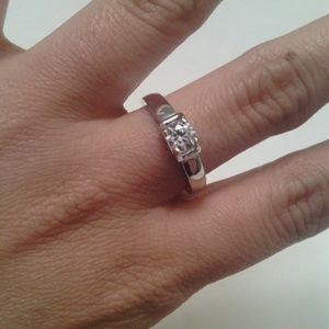 *SOLD* .925 sterling silver clear gemstone