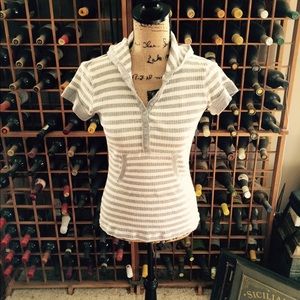 PRE•LOVED GRAY/WHITE HOODED TOP