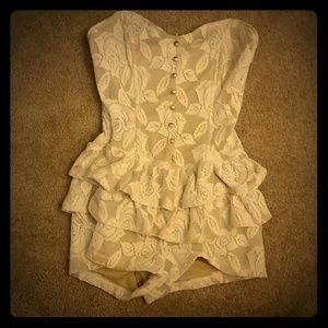 SOLD<3 White and tan vintage romper