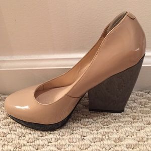Boutique 9 Stylish nude heel!
