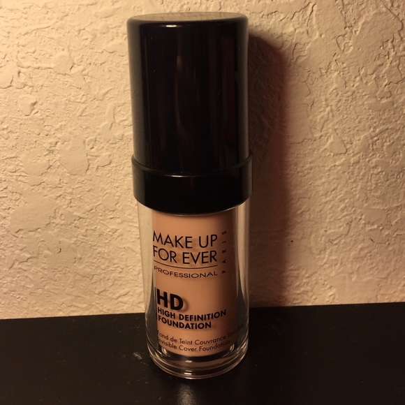 Makeup Forever HD foundation in N115