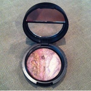 Laura geller baked marble eyeshadow
