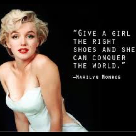 WHO DOESN'T LOVE MARILYN!!!!