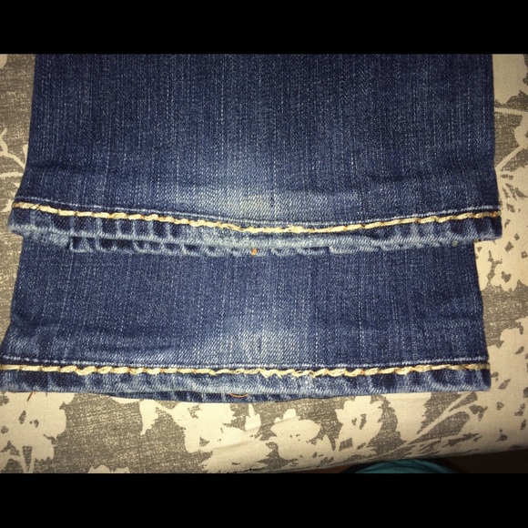 💰💰SOLD💰💰More pics of rock revivals
