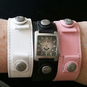Pac Sun - Adorable ROXY watch!!