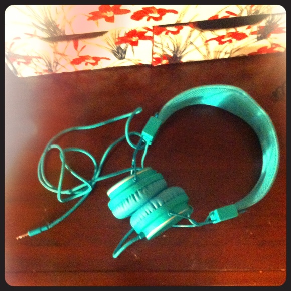 urbanears on ear headphones with mic - Julep