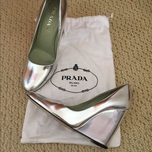 Prada Heels, Authentic