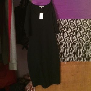 Mid sleeve dress