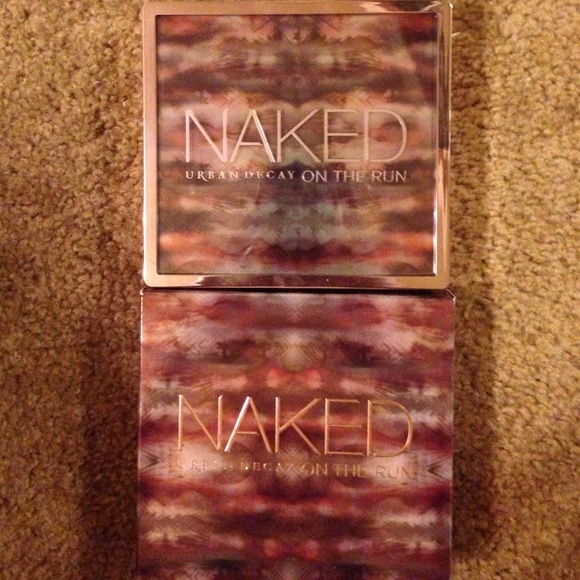 NAKED ON THE RUN!! - Picture 1 of 2