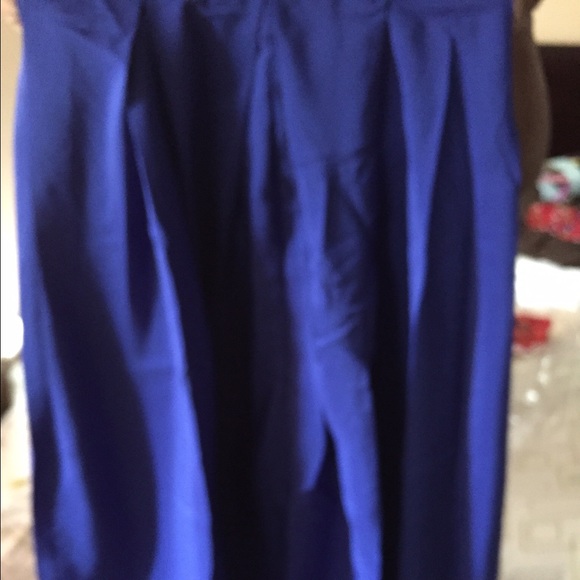 Pic color show on skirt