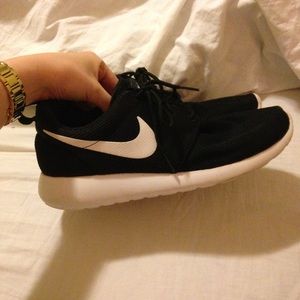 Women's Nike Roshe Run