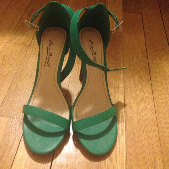 Sexy green sandals