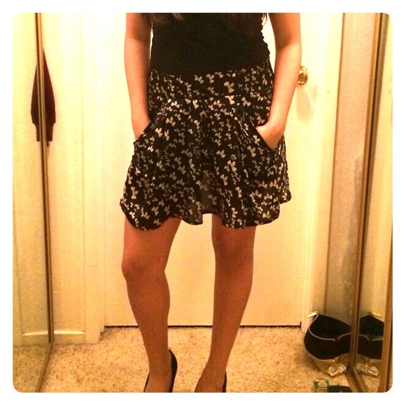 Black flowy skirt with white bows