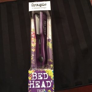 Purple bed head crimper