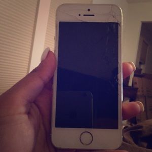 ‼️Sold on Mercari‼️T-Mobile iPhone 5s with case