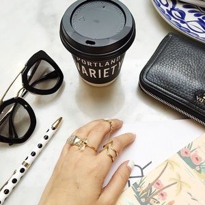 gold abstract chevron ring {size 6}