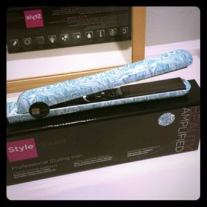 1.25" Professional Styling Flat Iron