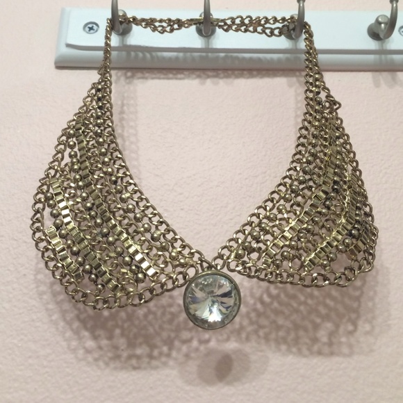 Peter Pan collar