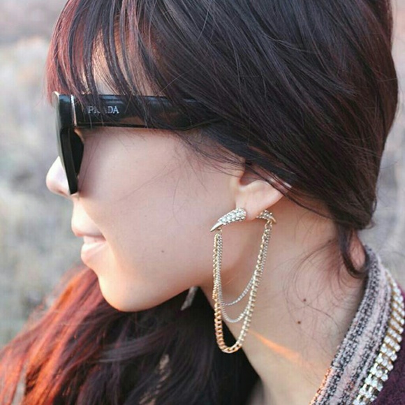 Punk spike illusion tunnel gold tassel earrings