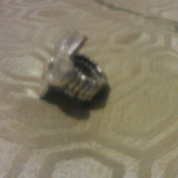 Flower ring - Picture 2 of 2