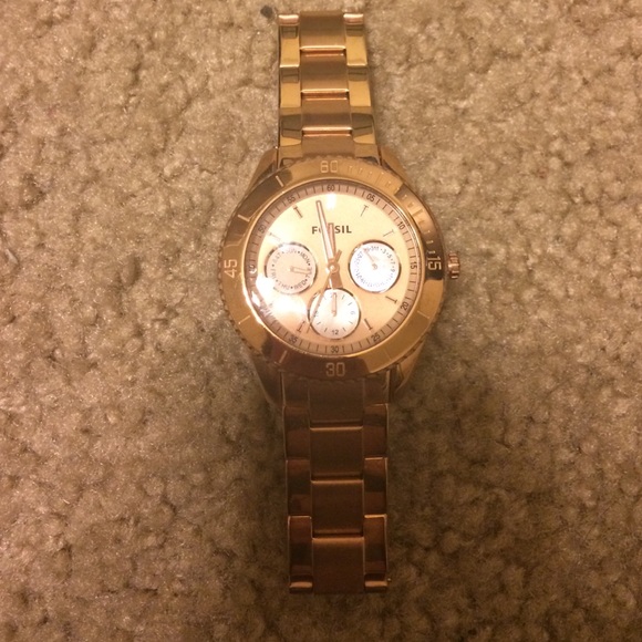 Rose gold fossil watch