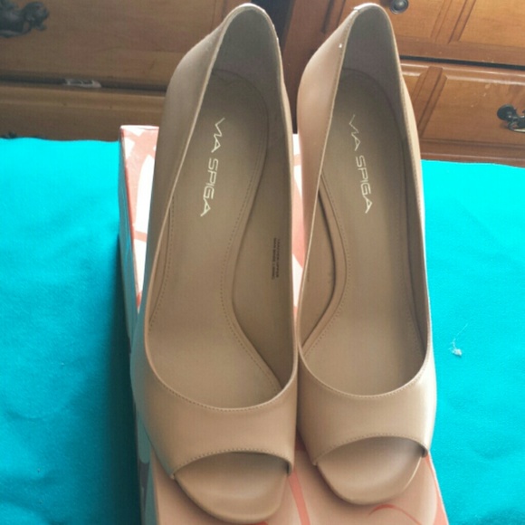 Like new ! via spiga pumps