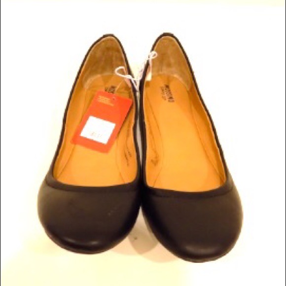 Black flats