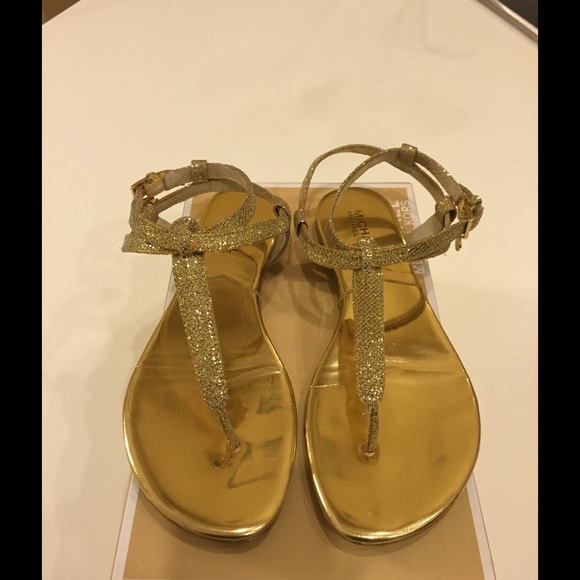 Michael Kors Jessie Thong Sandal Womens S7.5 gold