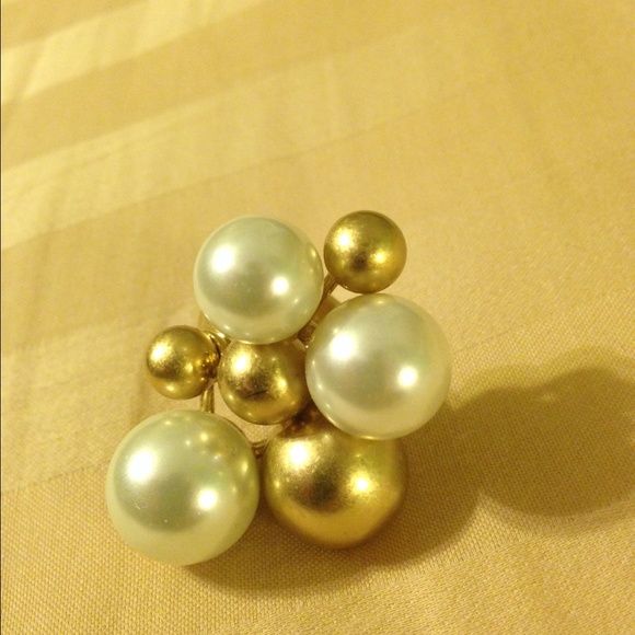 Gold and pearl ball ring