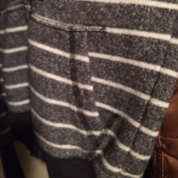 Pink sweatshirt. - Picture 3 of 3