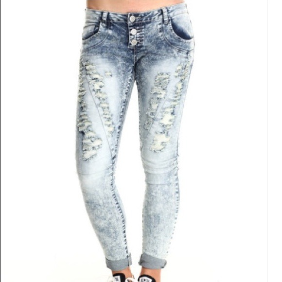 . Denim - 🎈final drop🎈distressed acid wash skinnies