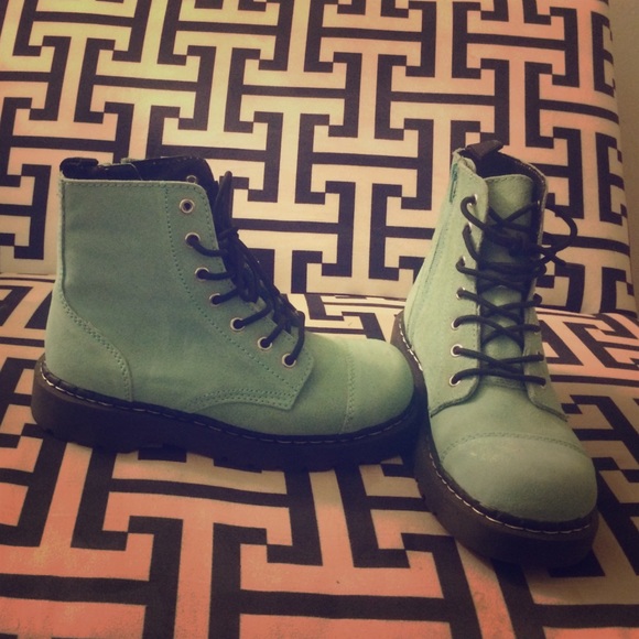 Ashy Mint TUK Boots