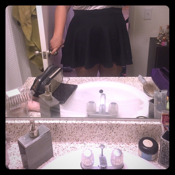 Black flare skater skirt!