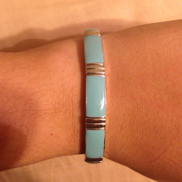 Lia Sophia stretch bracelet