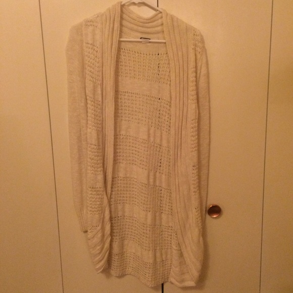 Vanity cream sweater