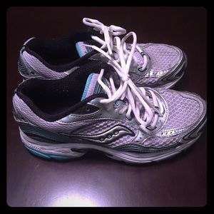 Super cute colored lightly used gym/running shoes